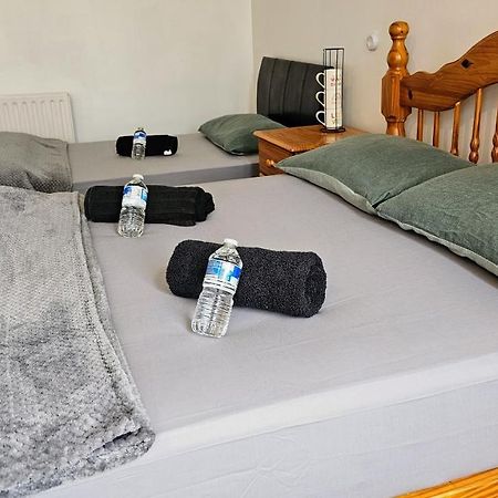 Affordable Private Rooms In Wembley Лондон Екстер'єр фото