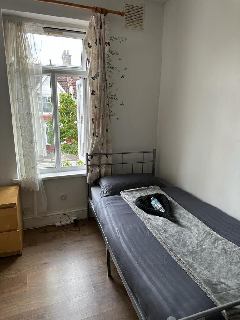 Affordable Private Rooms In Wembley Лондон Екстер'єр фото